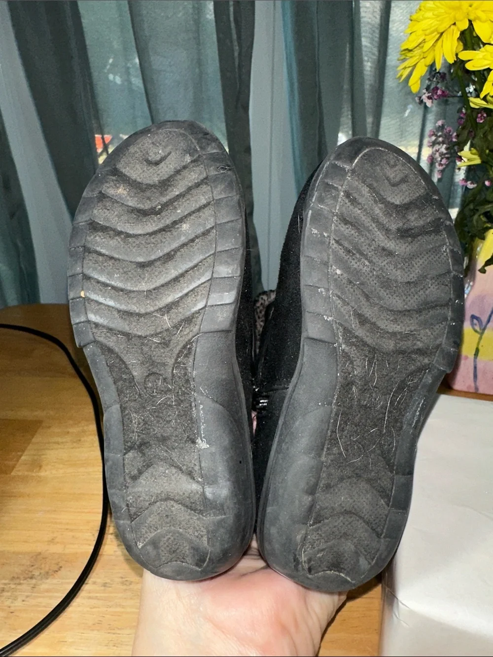 🤩Kid’s Black Faux-Fur Trim Winter Boots with Decorative Buckles & Lining. 🎁3